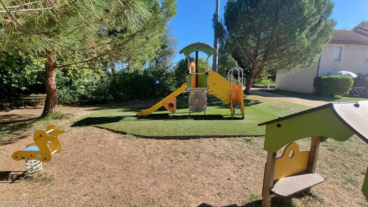 הוילה מונטיניאק Le Hameau Du Moulin מראה חיצוני תמונה
